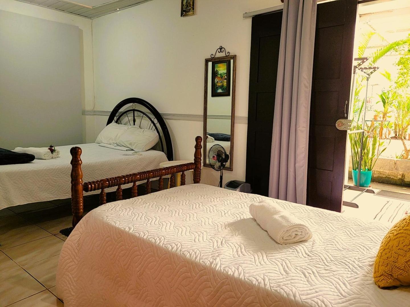 Tico Bed & Breakfast Ла Фортуна Экстерьер фото
